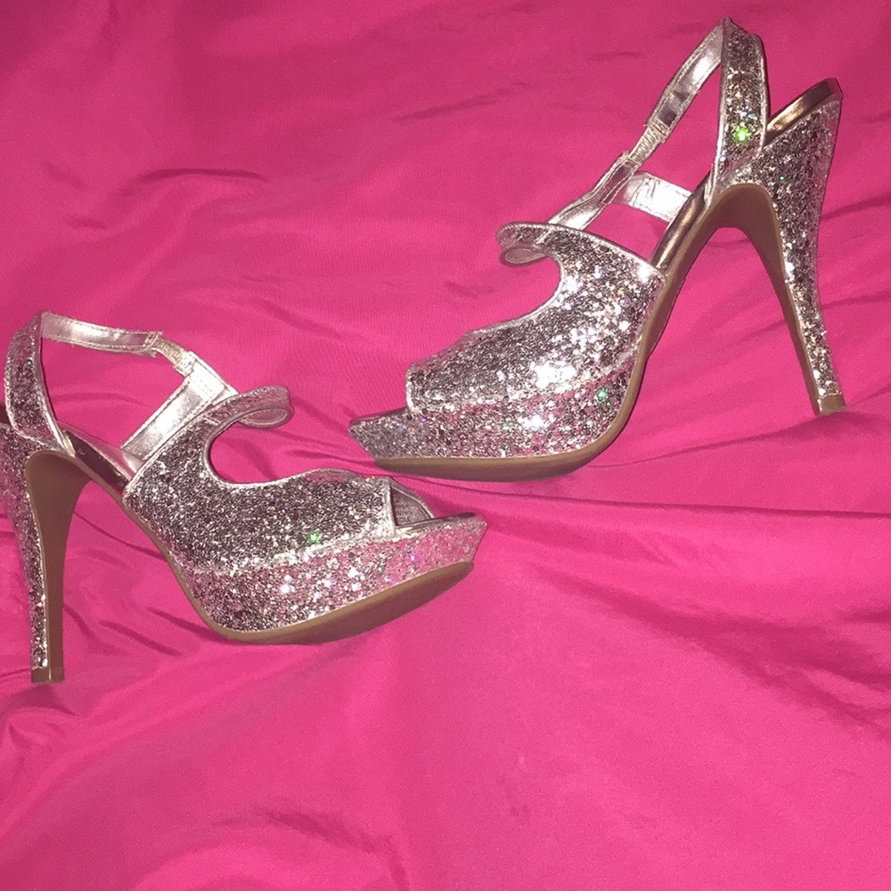 Silver Glitter Heel {Prom, Ball, Formal Event)